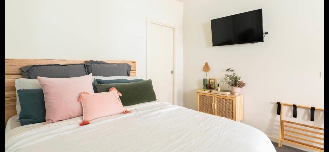 The Pas.Coe - A Stylish 1 Bedroom Unit With Free Parking. Melbourne Eksteriør bilde